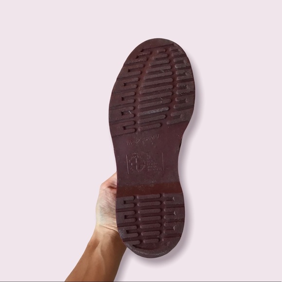 All red 1461 Dr. Martens Oxford shoes - Picture 6 of 7